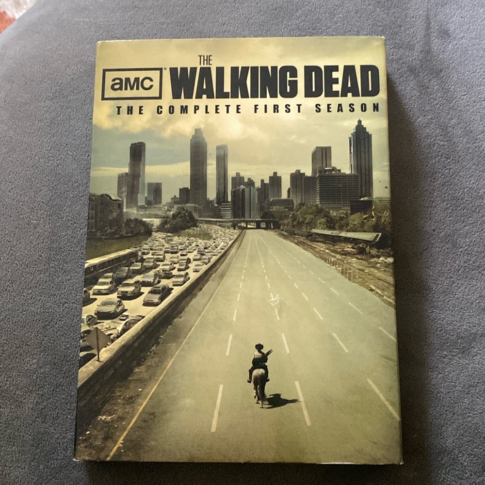 AMC the walking dead the complete first season